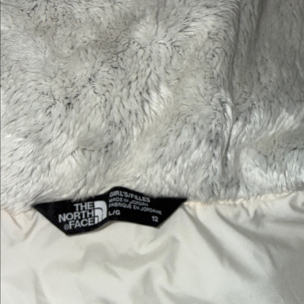 The North Face Kids White Puffer Jacket - Picture 4 of 9